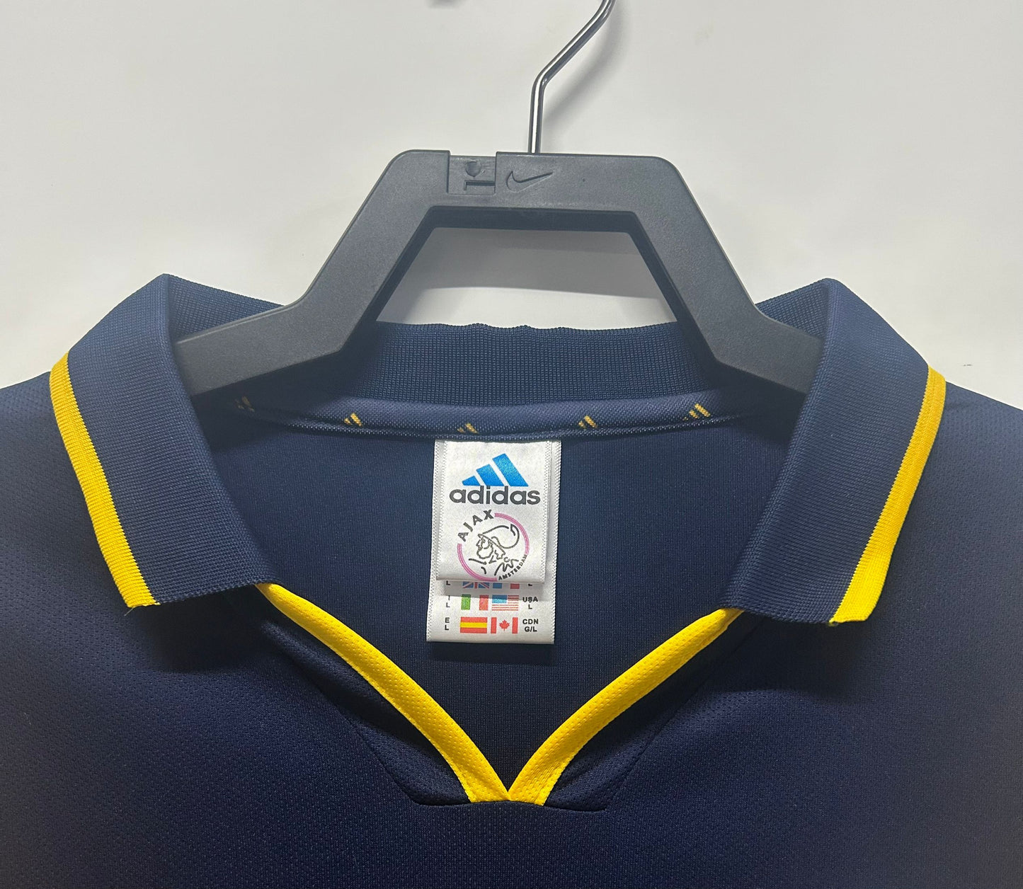 Ajax 2000/01 Away