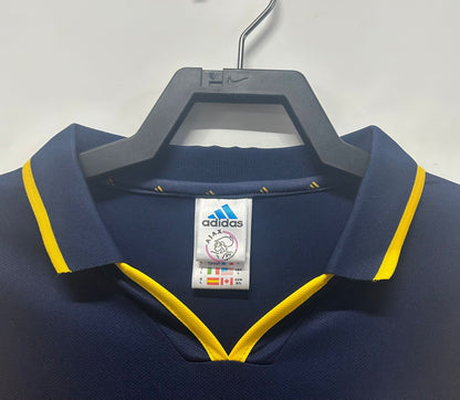 Ajax 2000/01 Away