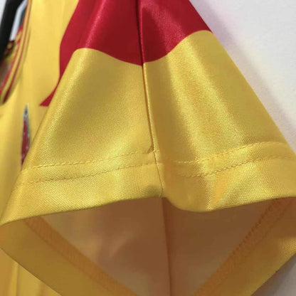 Colombia 1990 Home
