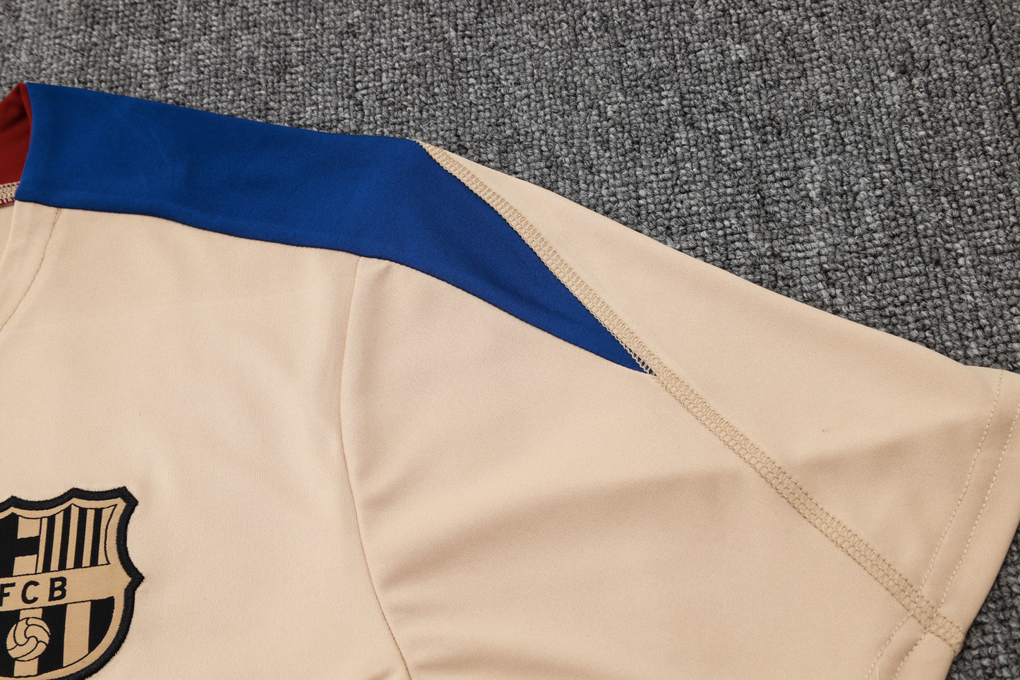 Barcelona Training Kit - Beige
