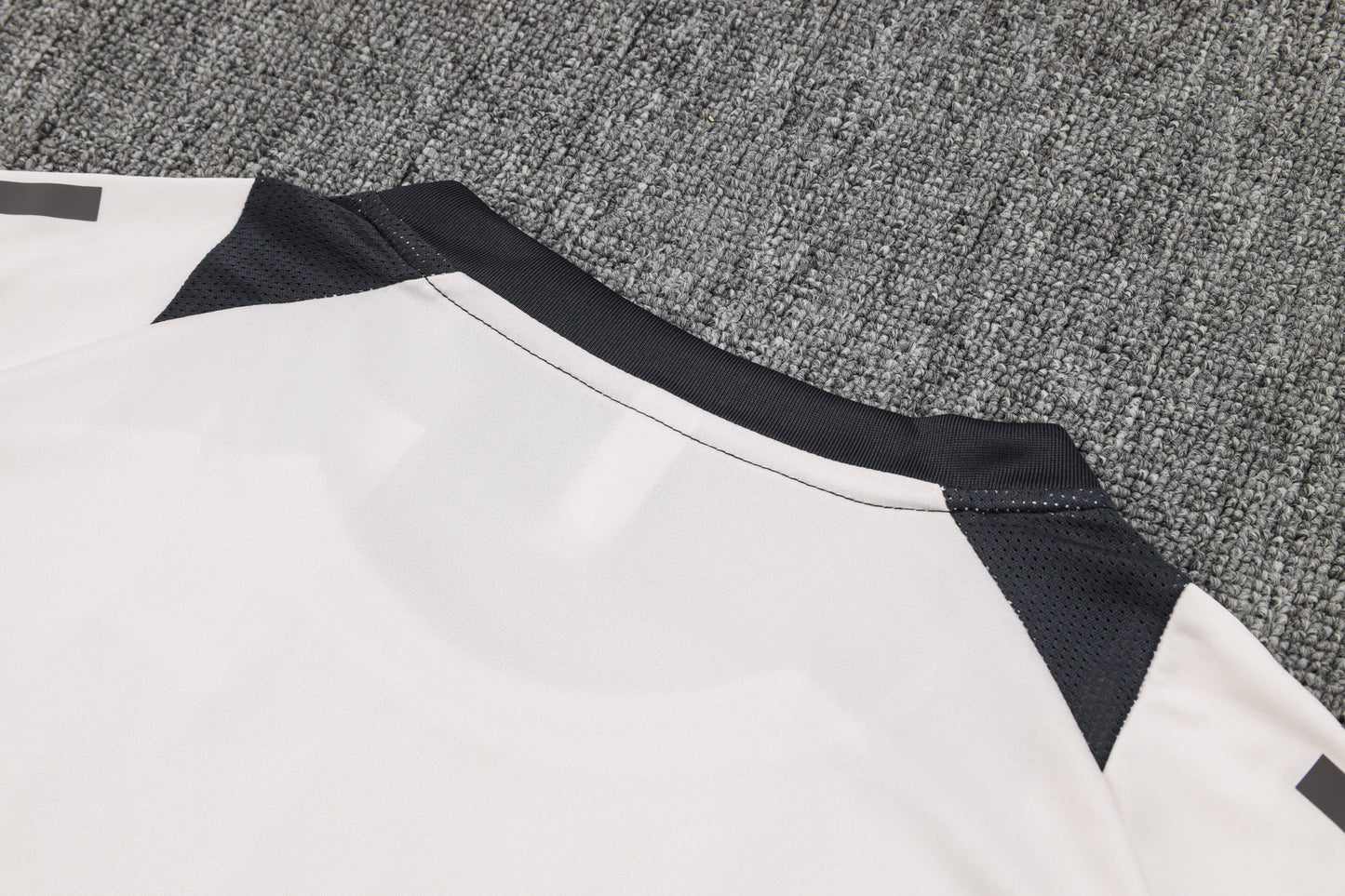 Real Madrid Training Kit - Beige/Black/Grey