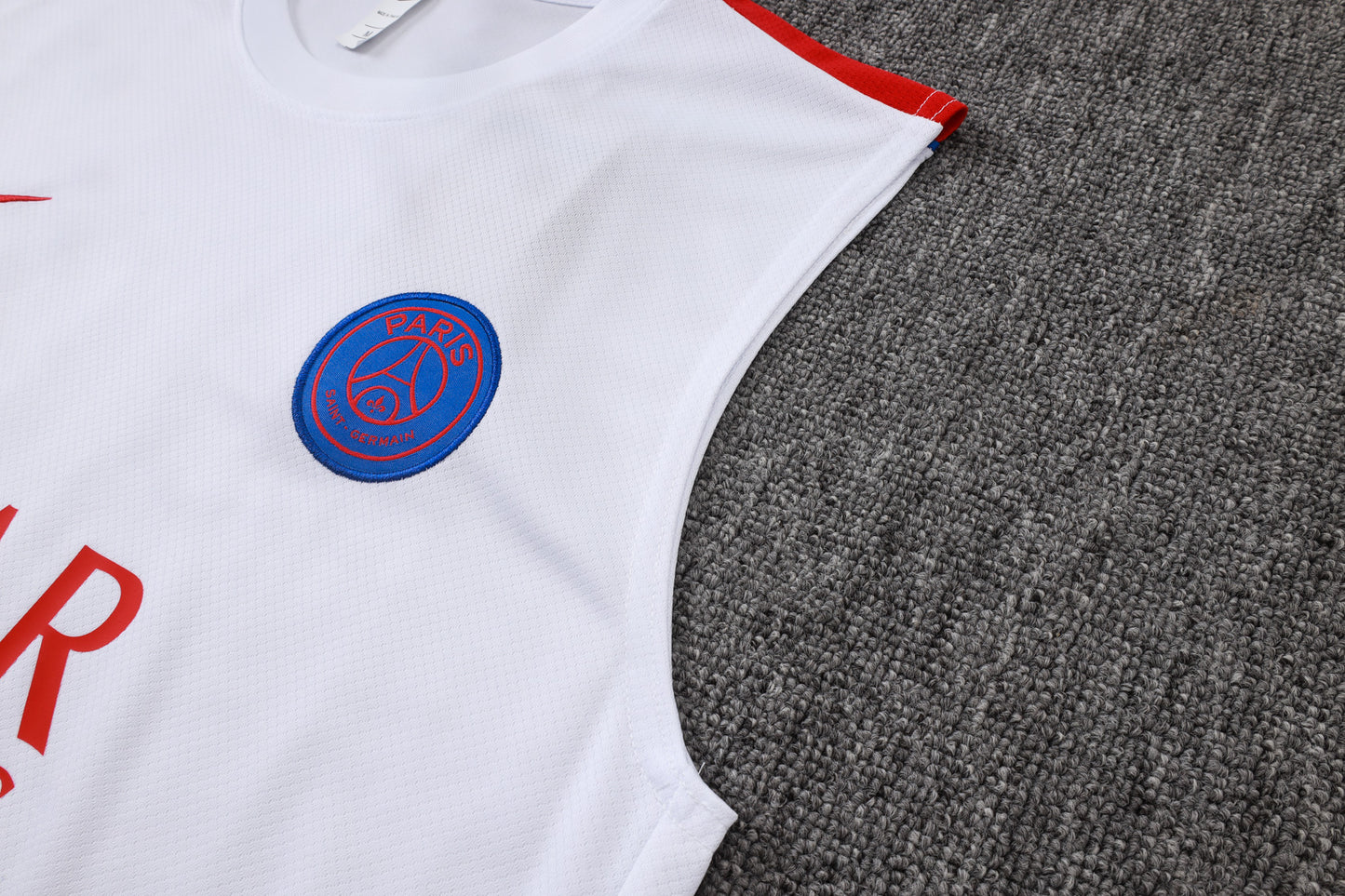 PSG Sleeveless Training Kit - Parisian