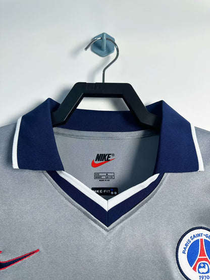 PSG 2000/01 Away