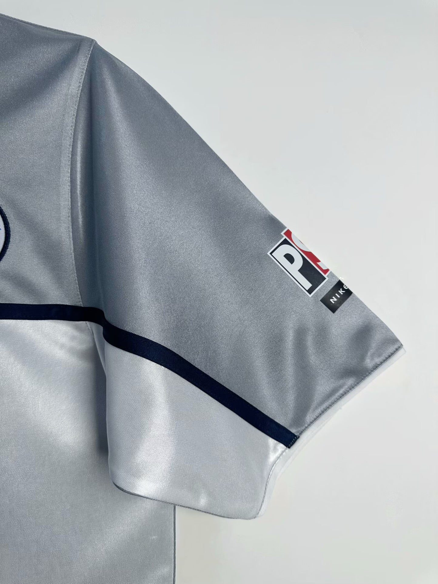 PSG 2000/01 Away