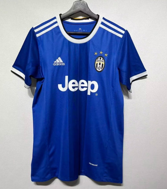 Juventus 2016/17 Away
