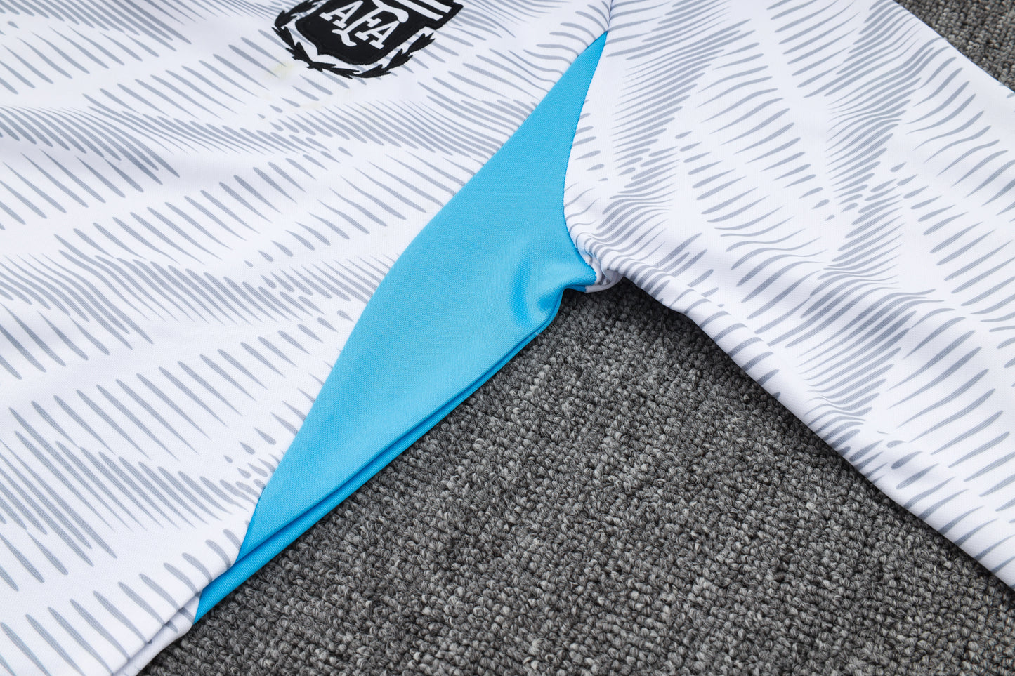 Argentina 1/4 Zip Tracksuit Set White/Electric-Blue/Black