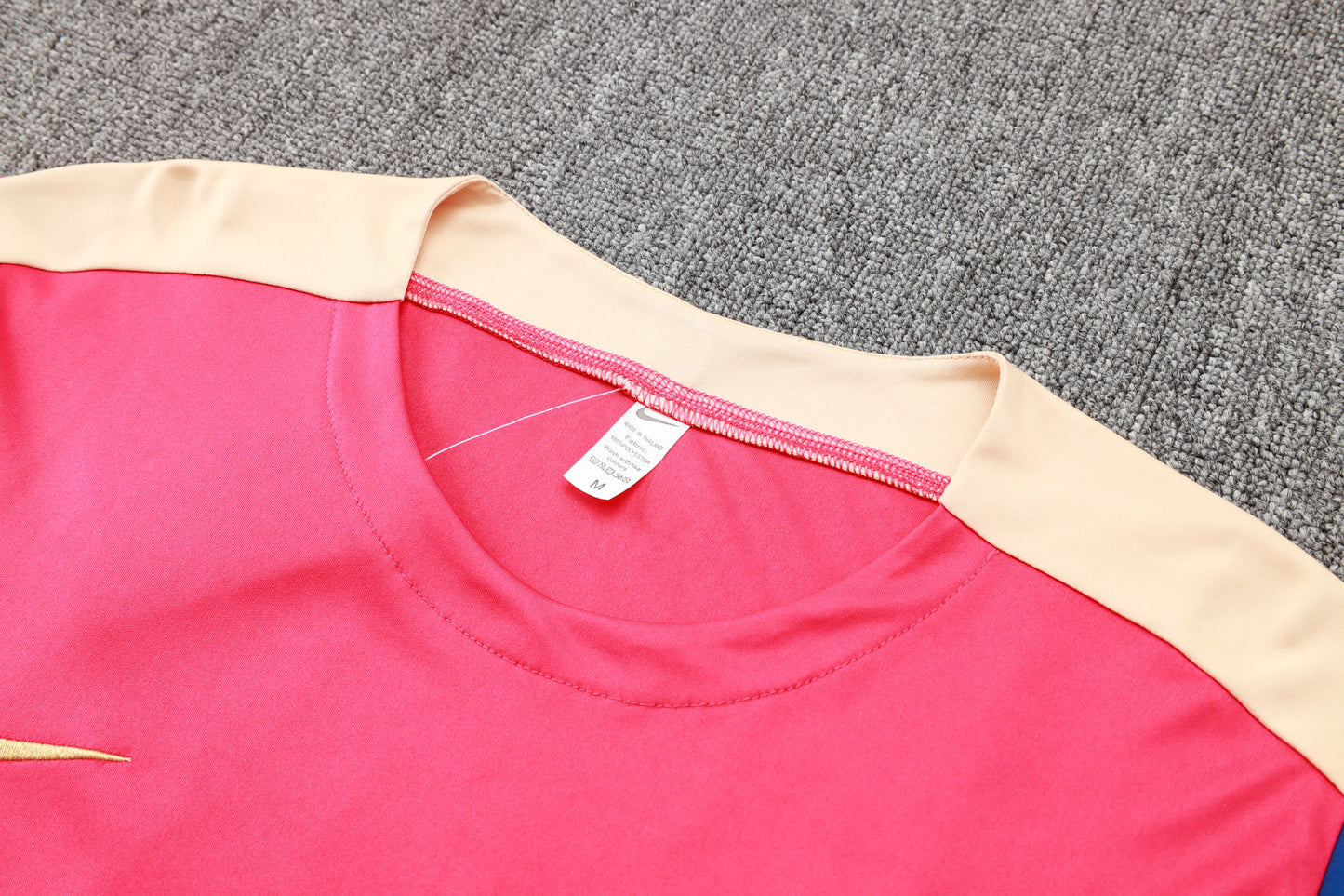 Barcelona Training Kit - Magenta