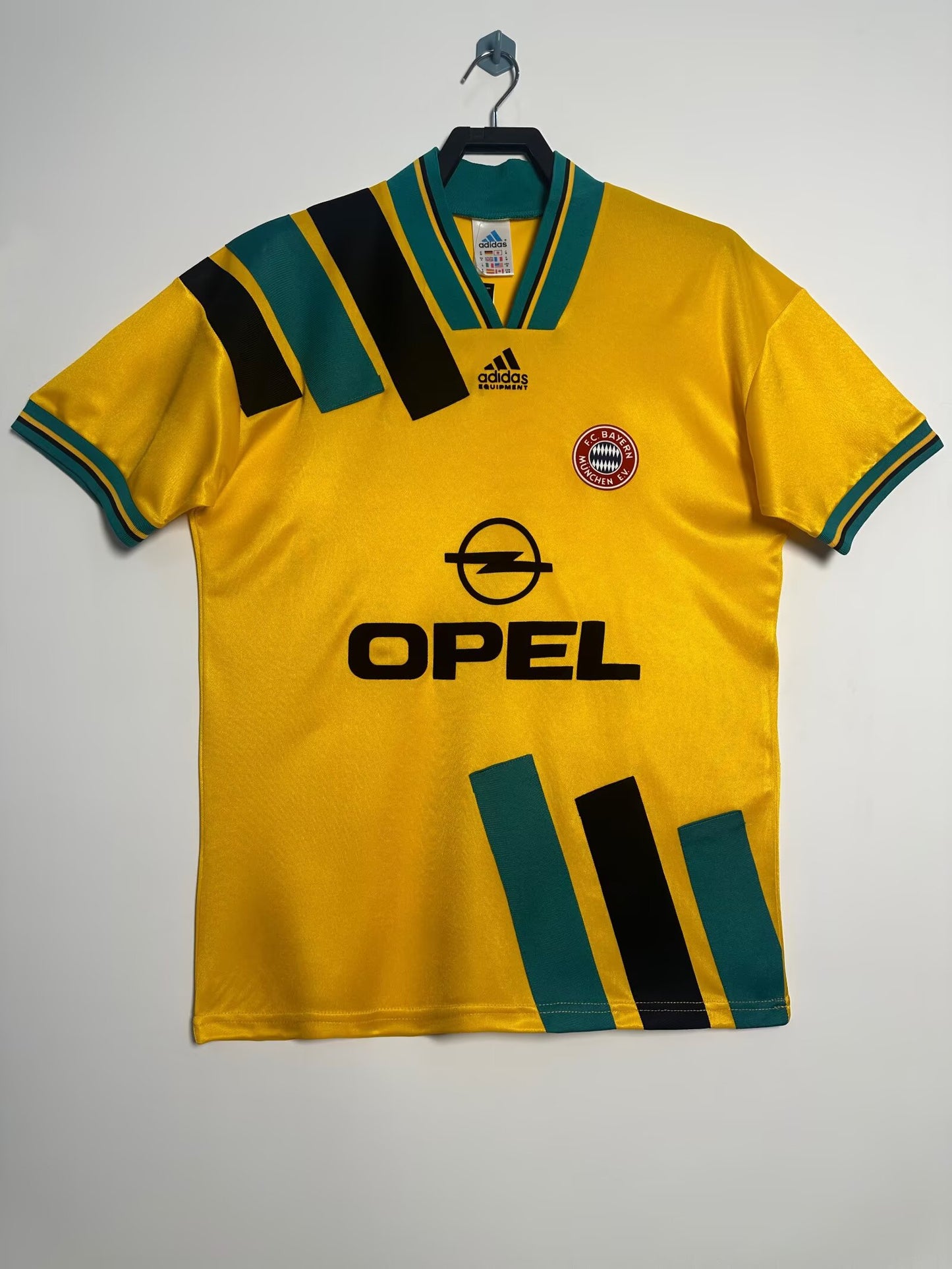 Bayern Munich 1993/95 Away