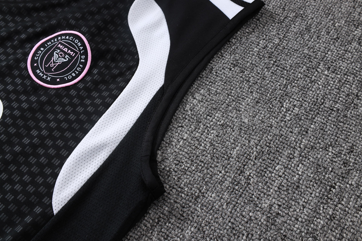 Inter Miami Sleeveless Training Kit - Away