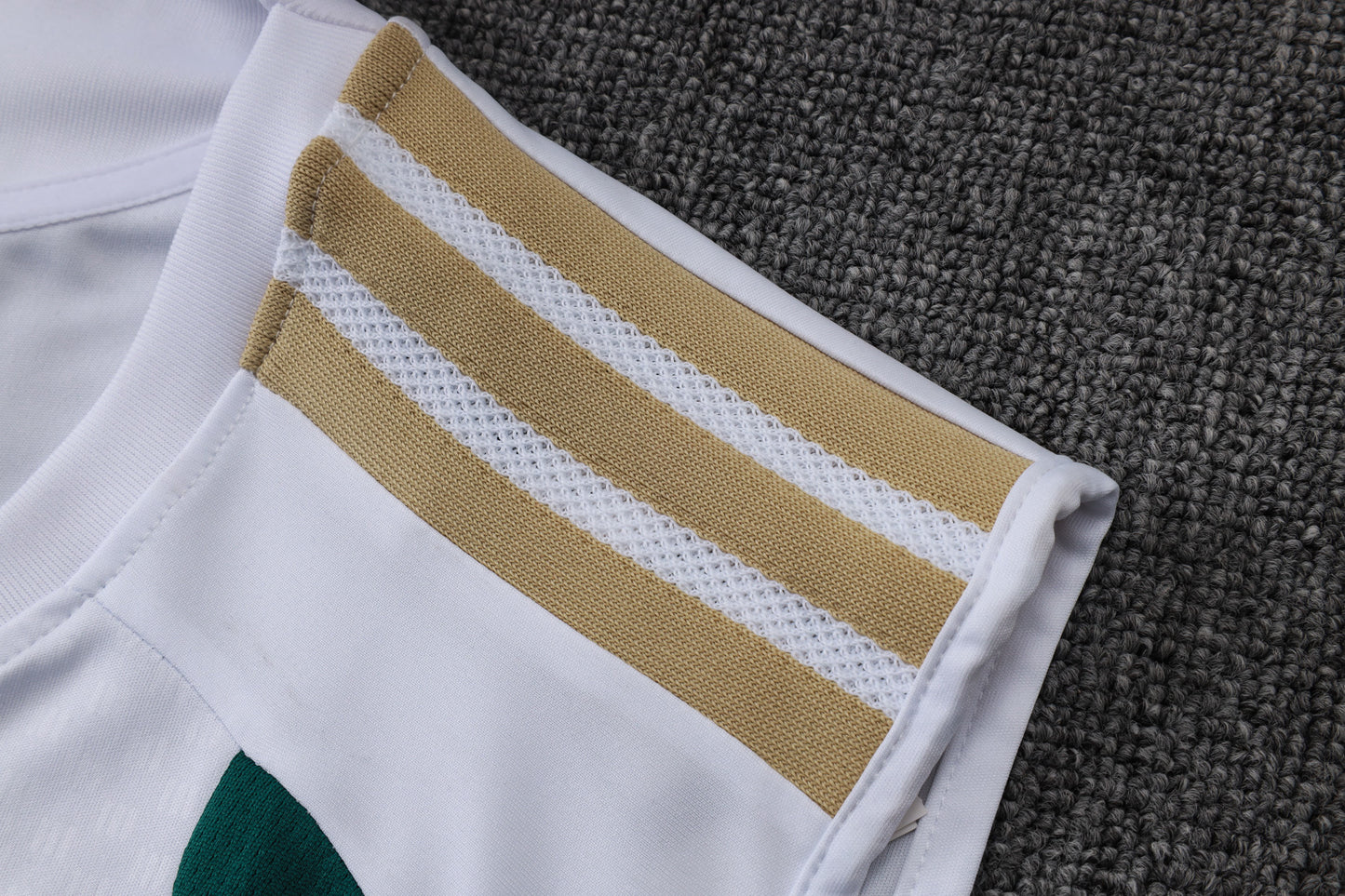 Italy Sleeveless Training Kit - White/Green