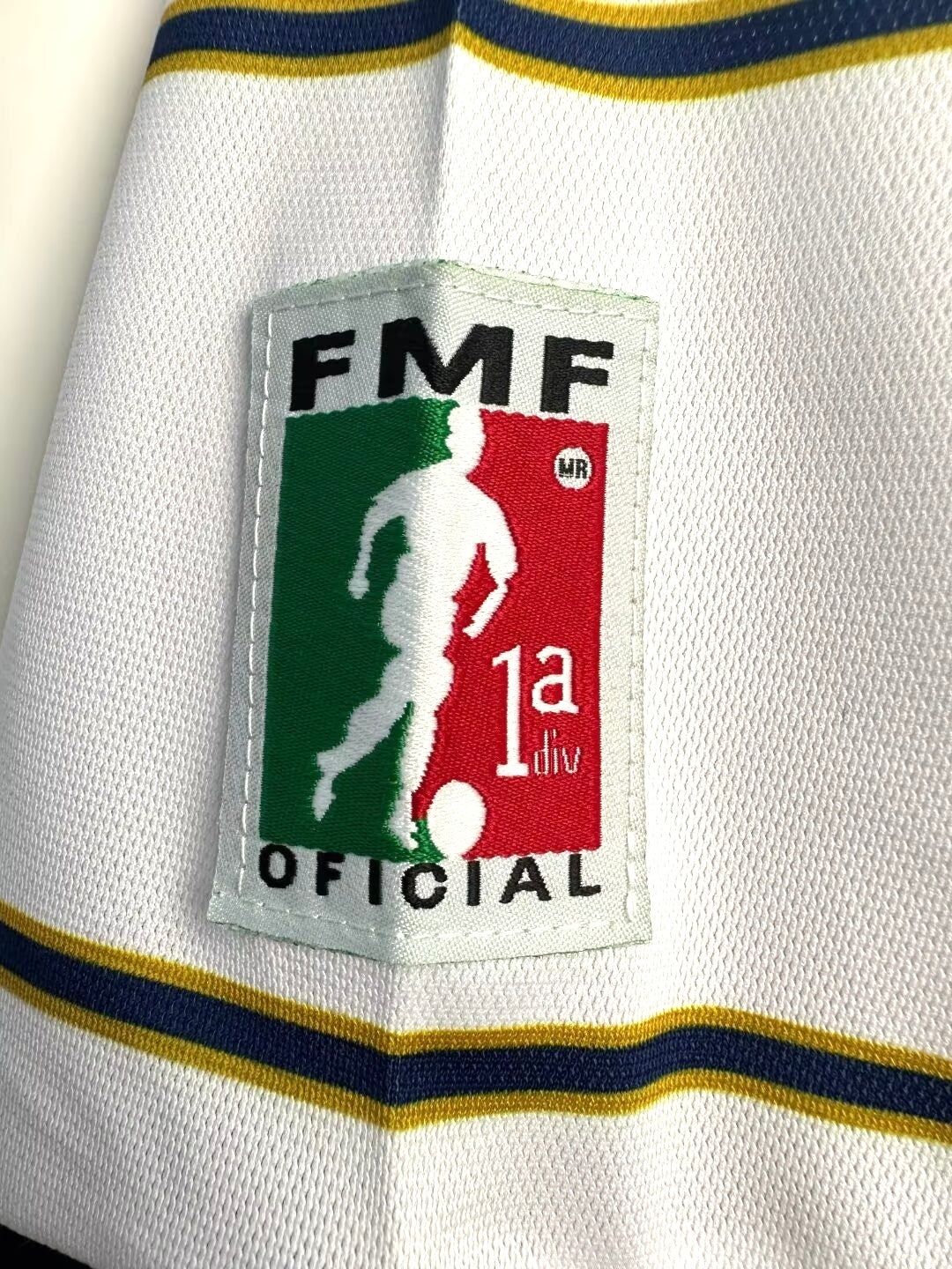 Club Universidad Nacional UNAM 1997/98 Away