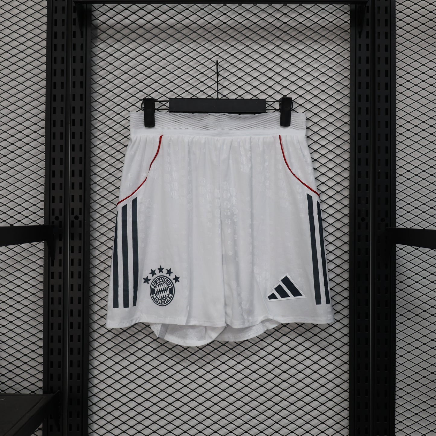FC Bayern Munich 2025/26 Shorts - Away