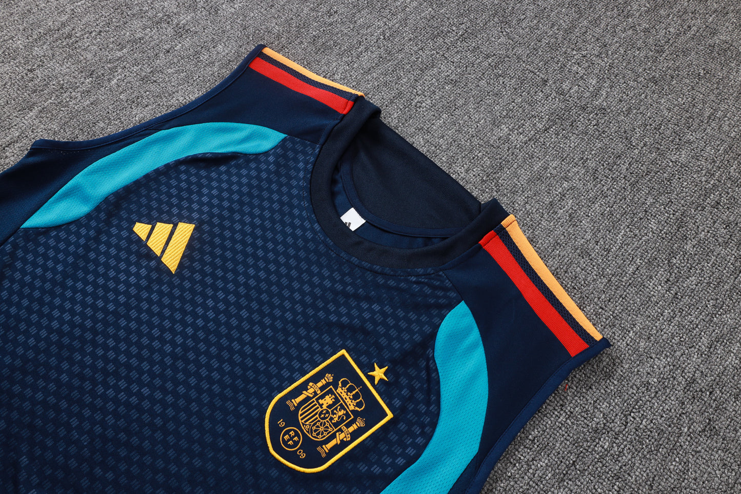 Spain Sleeveless Training Kit - Navy/Light Blue