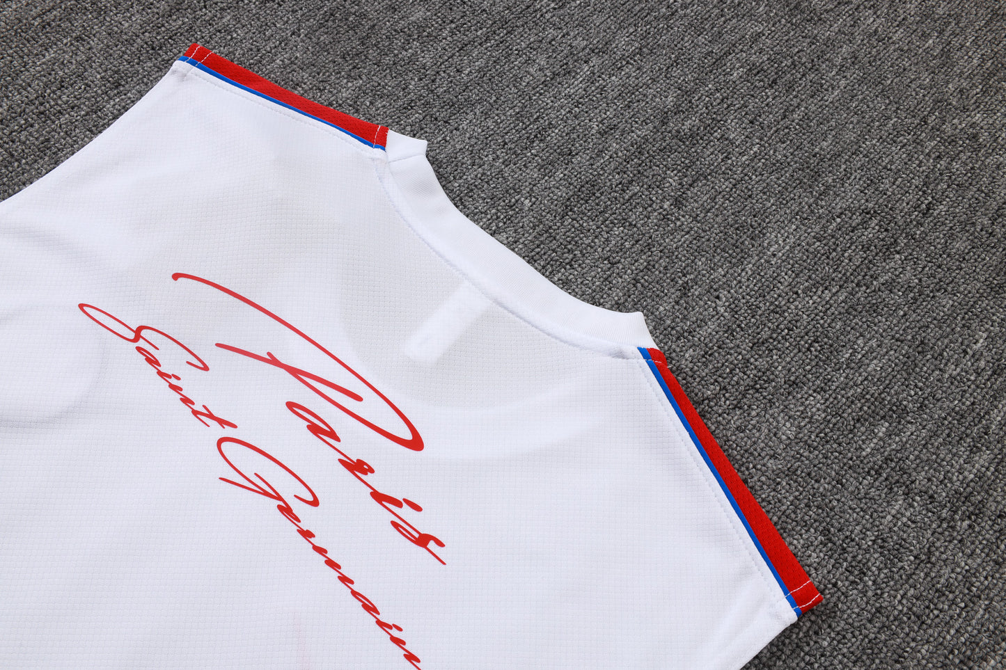 PSG Sleeveless Training Kit - Parisian