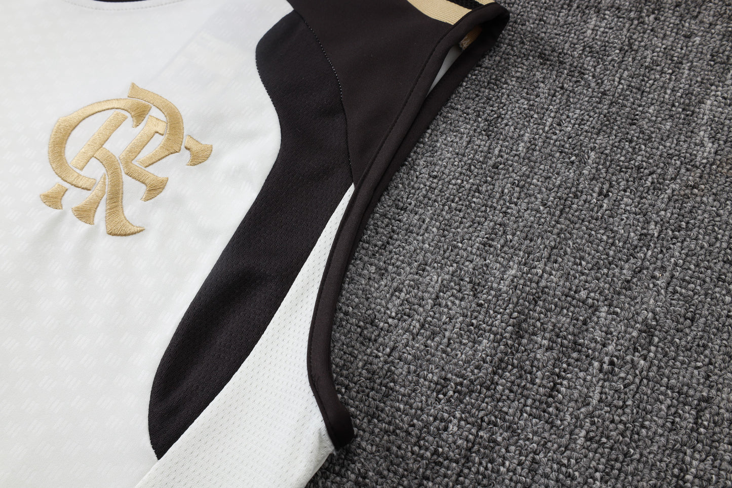 Flamengo Sleeveless Training Kit - White/Black/Gold