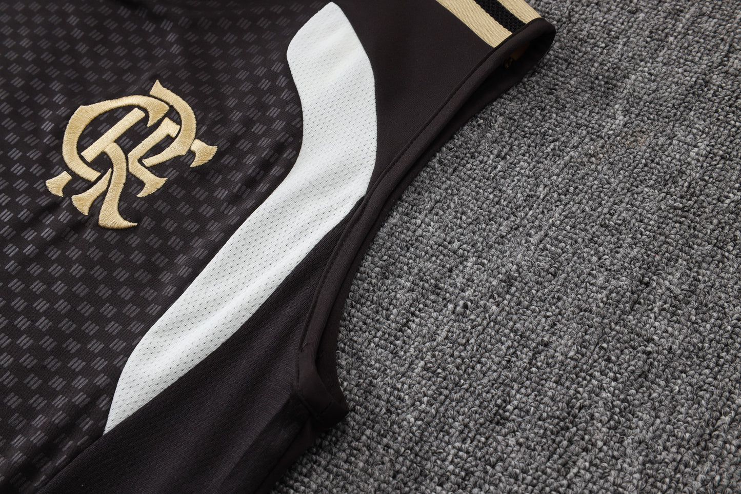Flamengo Sleeveless Training Kit - Black/White/Gold