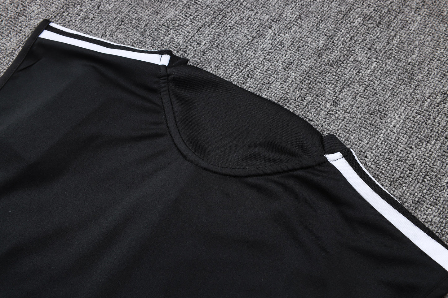 Real Madrid Sleeveless Training Kit - Black/White/Grey
